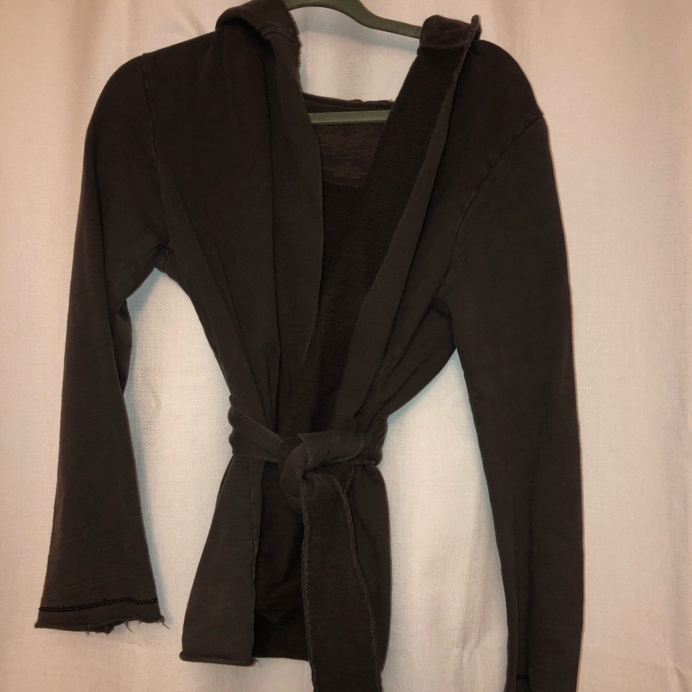 Wrap sweatshirt